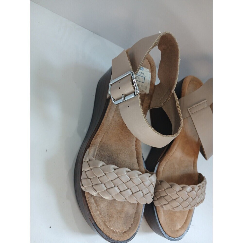 Women’s Braided Strap Sandals Beige Size 7 Casual Comfort Ankle Strap - Picture 3 of 5
